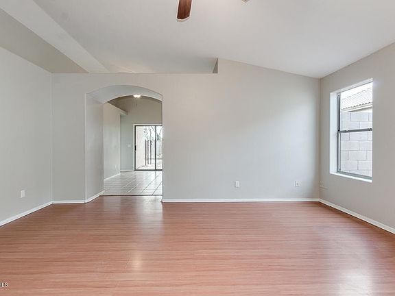 3rd image of 534 N 105th Pl