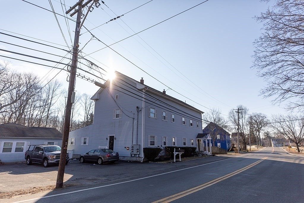 6668 Main St 3, Byfield, MA 01922 Zillow