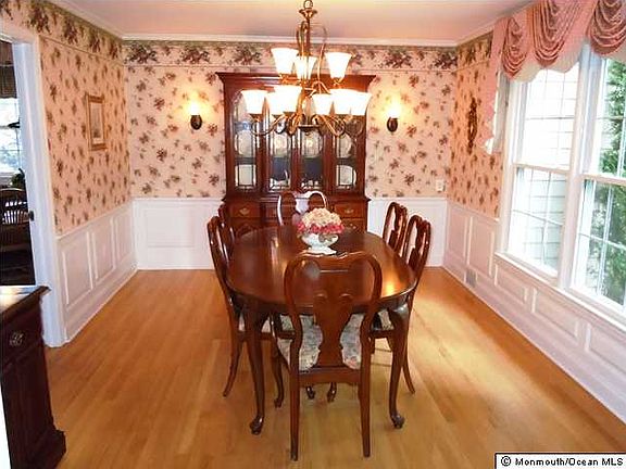 5th image of 408 Park Dr