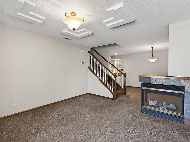 21126 Belgian Ln — Photo 11