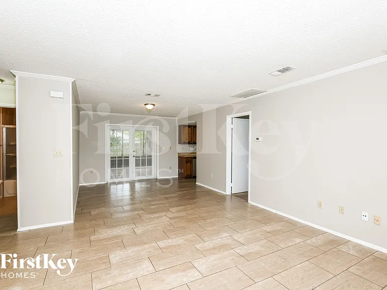 2278 Hialeah St NE — Photo 4
