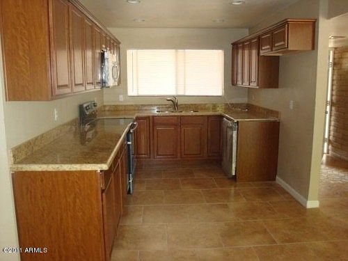 3rd image of 9043 N 40th Dr