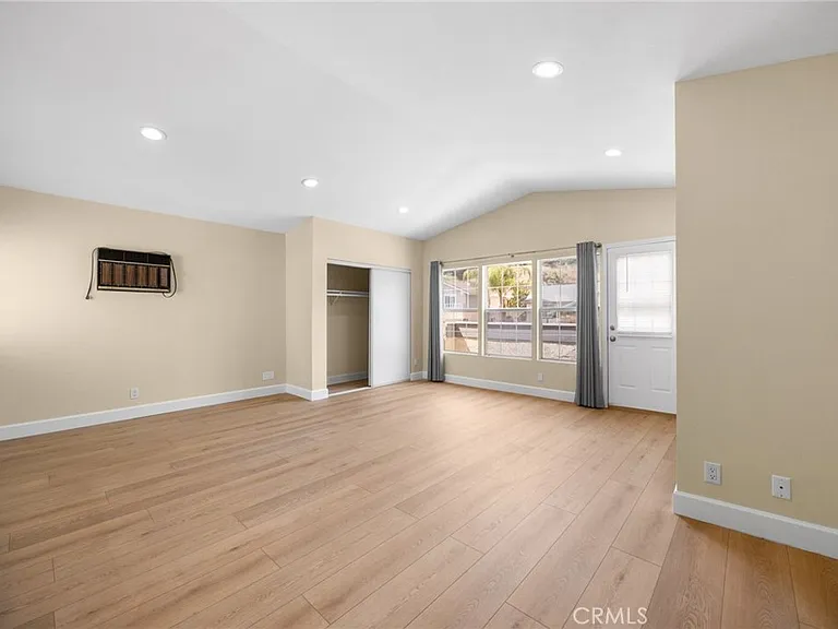 23239 Forest Canyon Dr — Photo 21