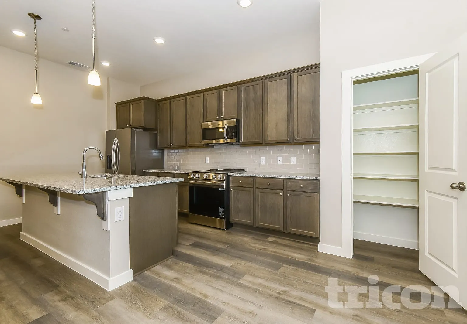 5464 Sandstone Drive Garland TX — Photo 2