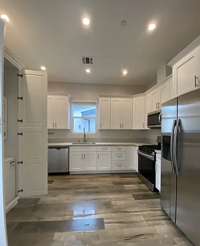 3955 S Budlong Ave #3955 Photo 1