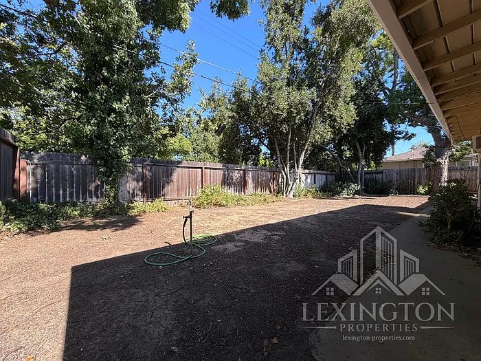 3561 David Way — Photo 14