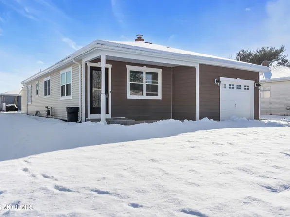 12 Tortola Street, Toms River, NJ 08757