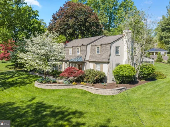 977 Ivycroft Rd, Wayne, PA 19087