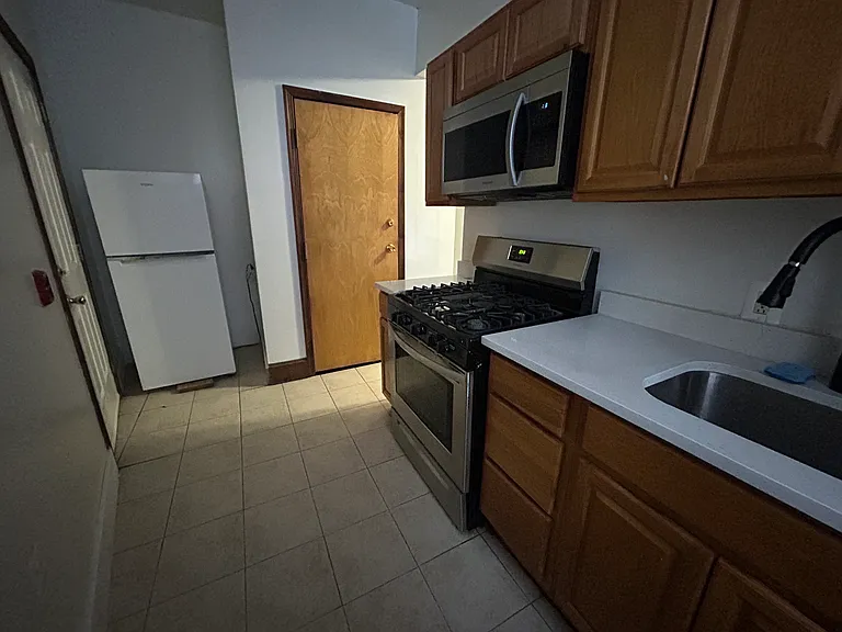 5101-21 Walnut St #2 — Photo 9