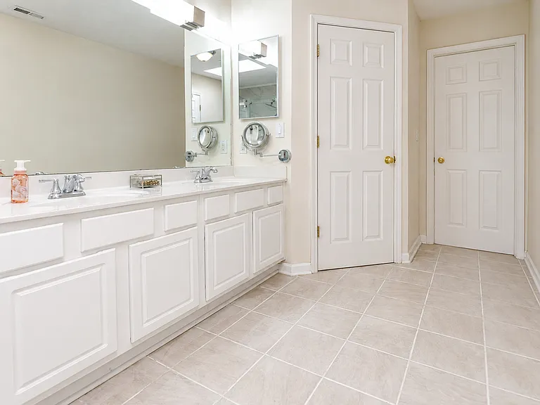 15700 Beckley Hills Dr — Photo 14