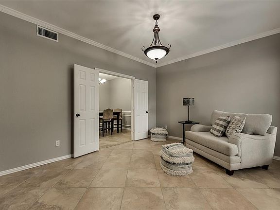 3rd image of 7700 Driftwood Ct