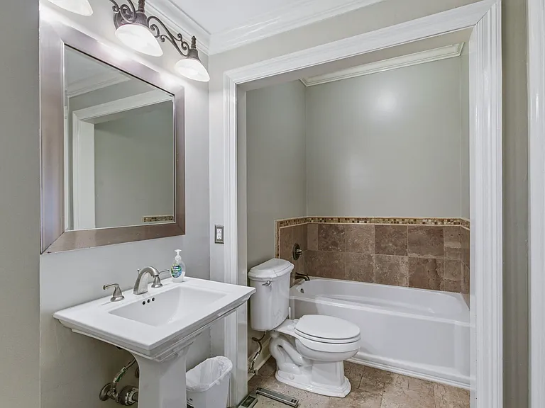 1540 Lakeside Dr #1540 — Photo 32