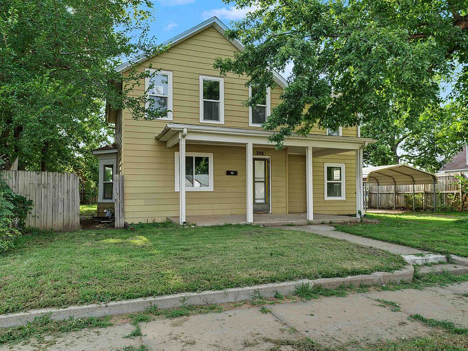 1st image of 208 S 3rd St