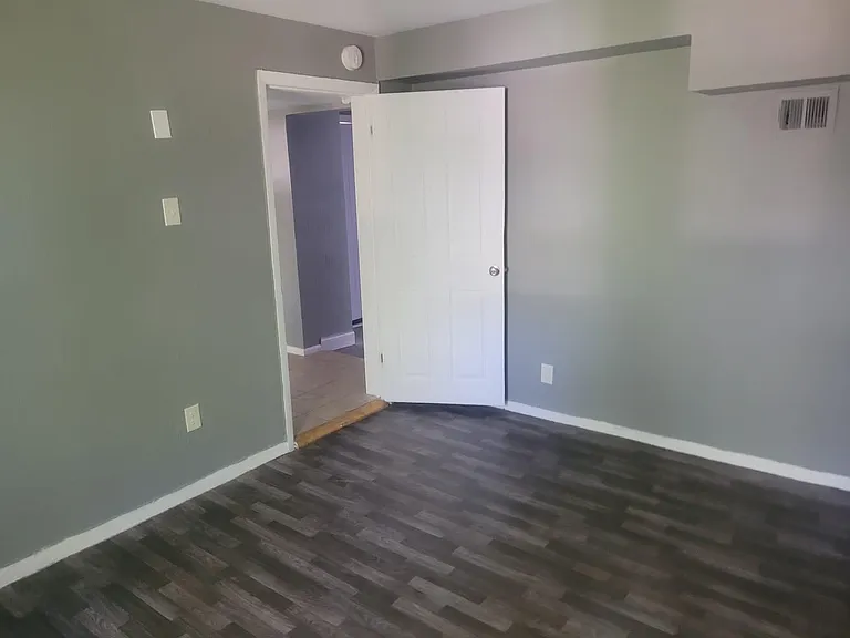1209 Congress St #6 — Photo 11