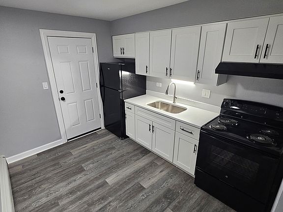 3rd image of 6-3917 Haas Ave #3