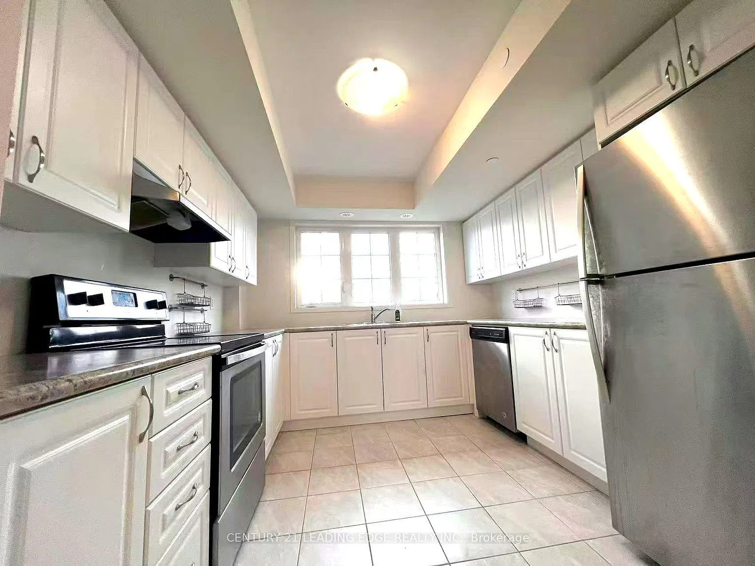 4 bed, $3,000 — Photo 3