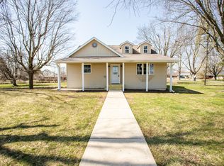 1005 S 11th St, Frankton, IN
