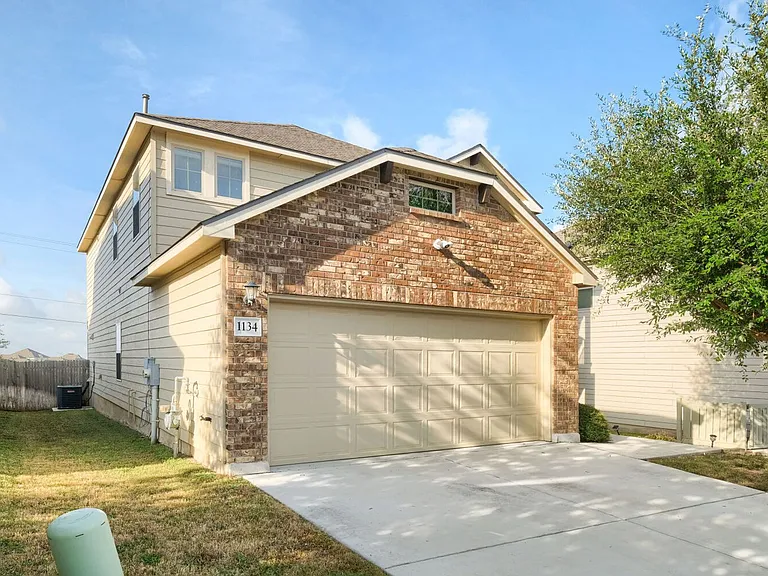 1134 Ranch Fls — Photo 2