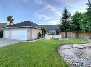 2778 Hanson Ave, Clovis, CA 93611