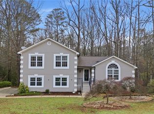 1543 Glencrest Trl, Lawrenceville, GA 30043