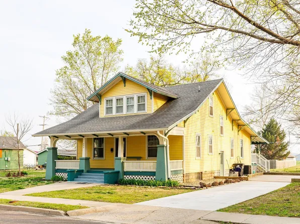 209 E Palmer St, Saint Marys, KS 66536