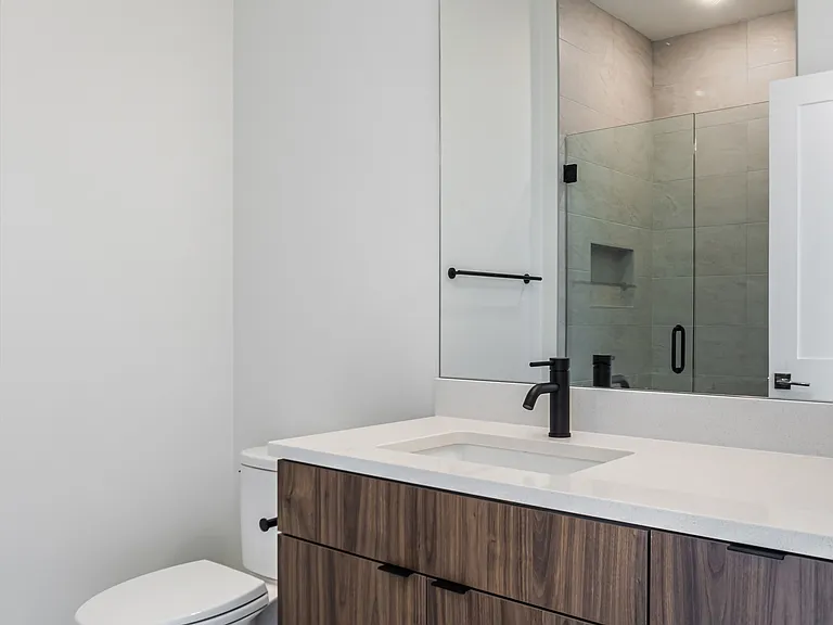 North + Damen — Photo 9