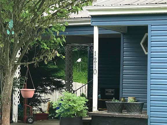 4th image of this home