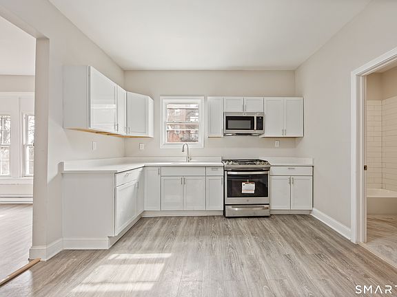 3rd image of 465 Washington Avenue