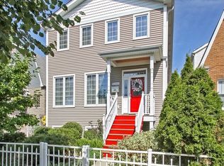 5246 W Carmen Ave, Chicago, IL 60630