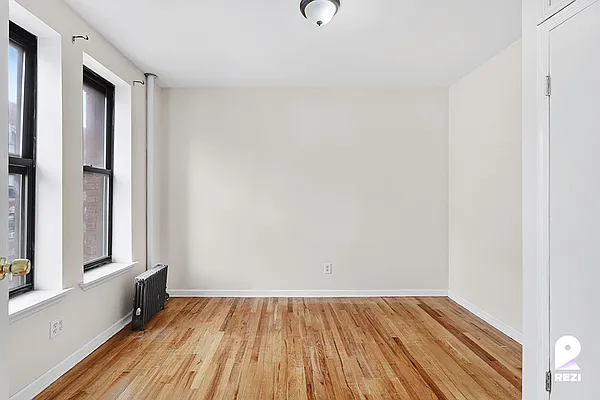 Rented by REZI | media 1