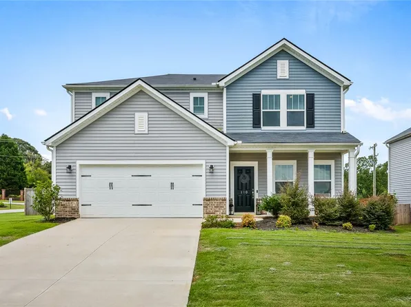 110 Walking Stick Way, Pelzer, SC 29669