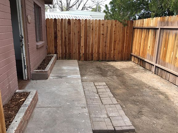 2nd image of 238 W Delano St Unit 20