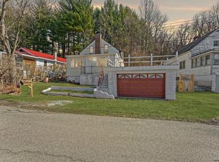 32 Lake Shore Circle Dr, Nassau, NY 12123