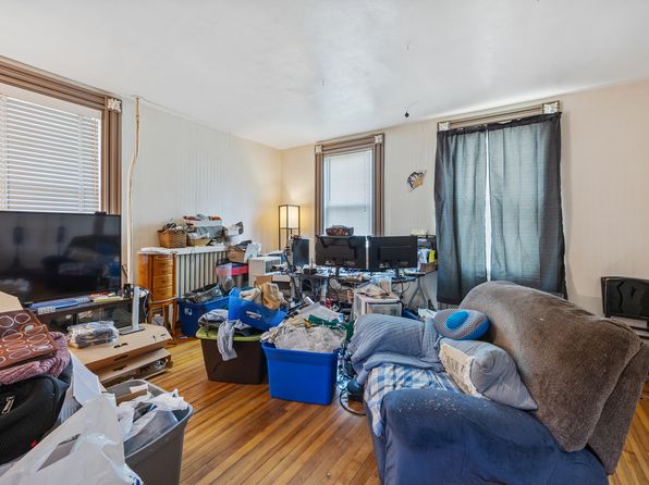 16 High St, Meriden, CT 06450