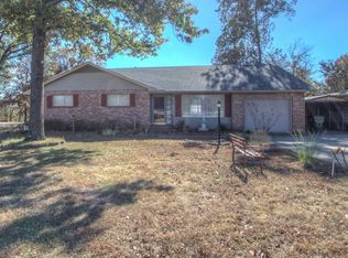 1906 E 20th St, Okmulgee, OK 74447