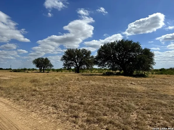 2100 S FM 187, Sabinal, TX 78881