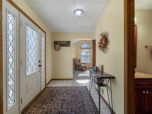 5th image of 120 Valley Forge Dr