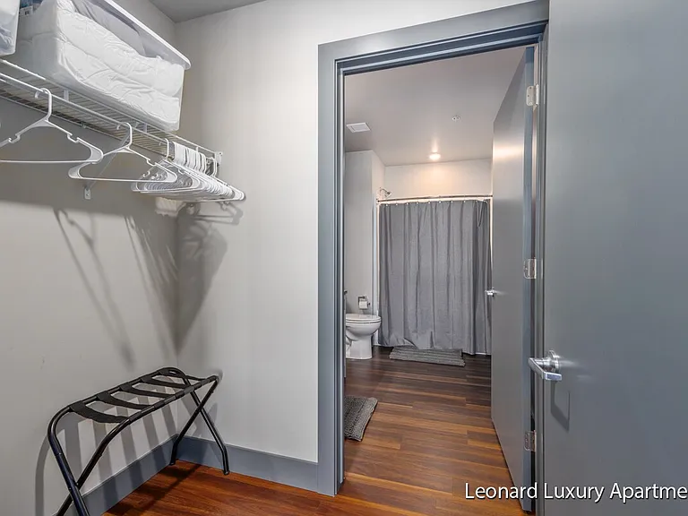 The Leonard Luxury Apartments — Photo 57