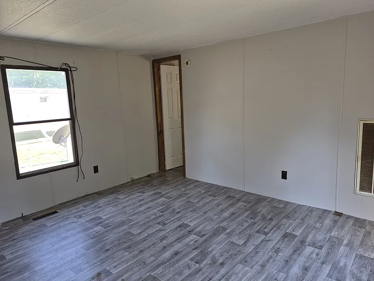 66 Circle Dr — Photo 3