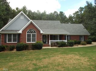 85 Rose Walk Dr, Covington, GA 30016