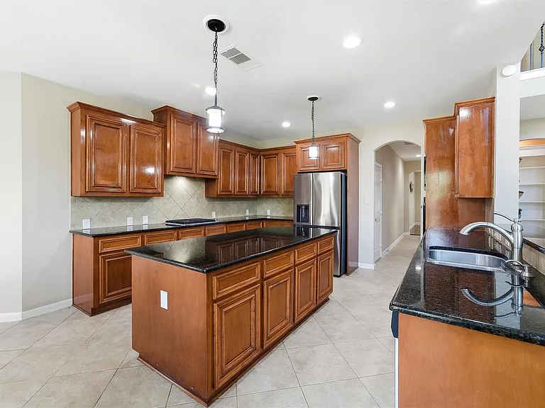 5507 Opal Cove Ct — Photo 11