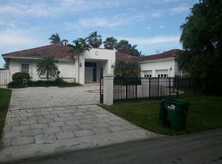 16320 SW 89th Pl, Palmetto Bay, FL 33157