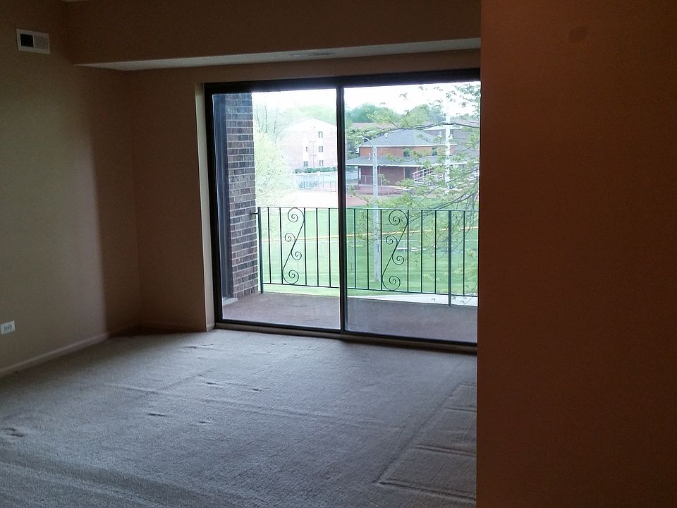 1st image of 13935 S Laramie Ave #225G