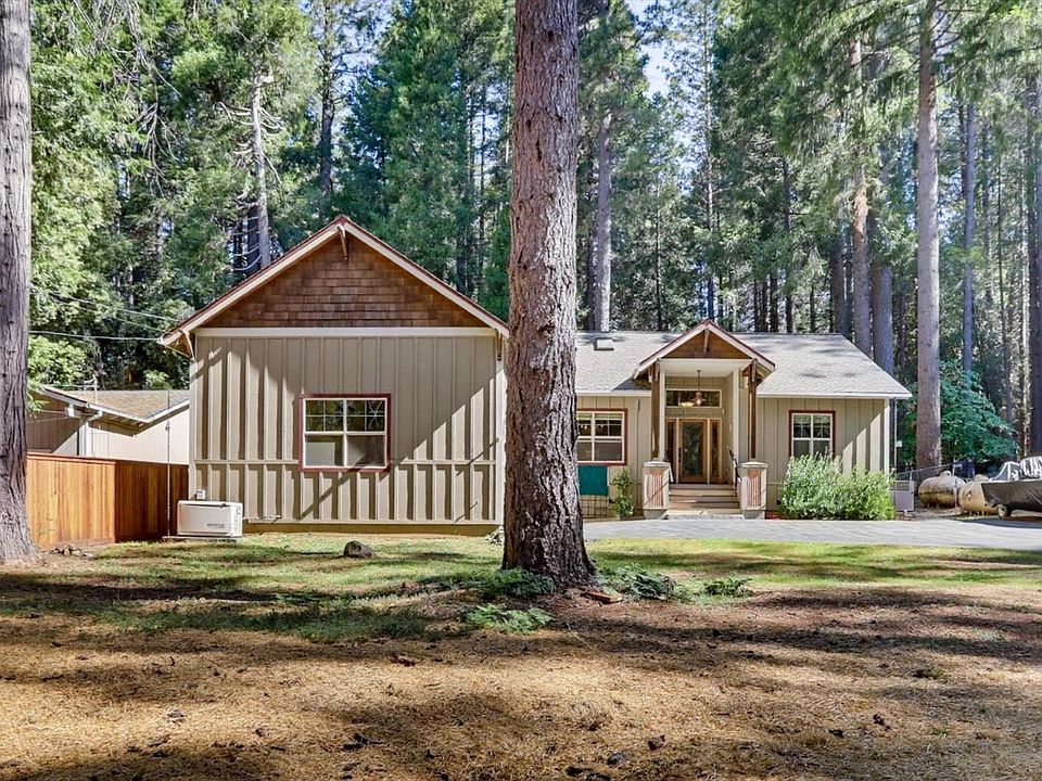 1st image of 15084 Lake Ln