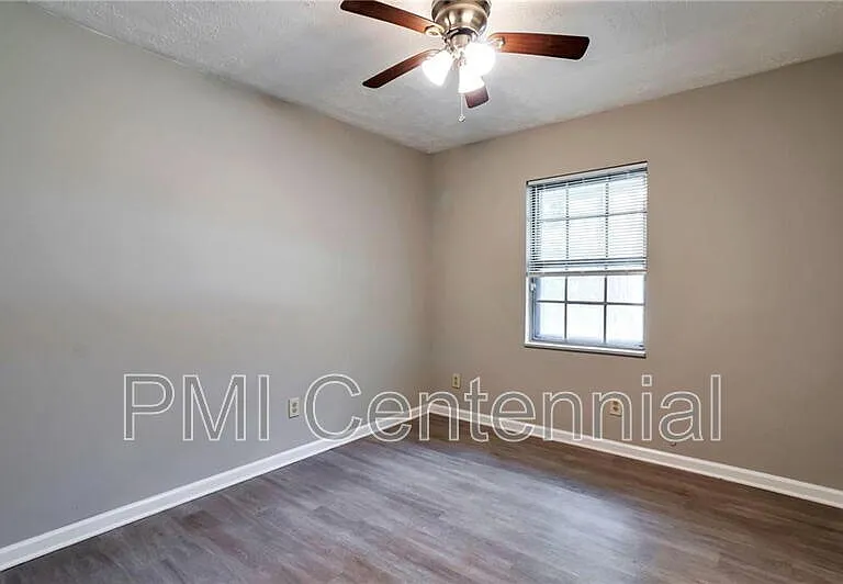 484 Evergreen Dr — Photo 15