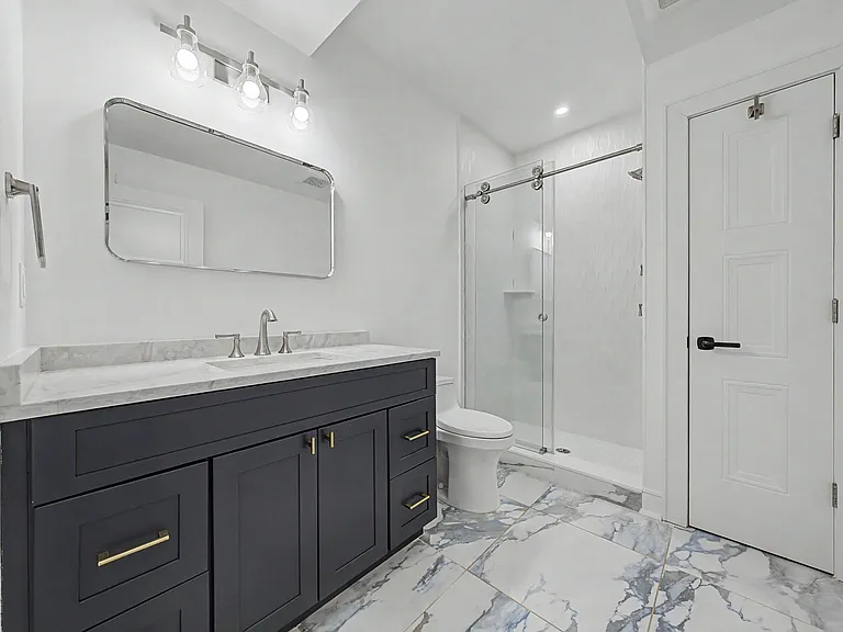 67 Westervelt Pl — Photo 4