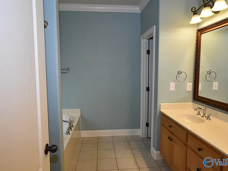 119 Averbeck Ct — Photo 10