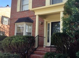 123 Fireside Cir, Baltimore, MD 21212