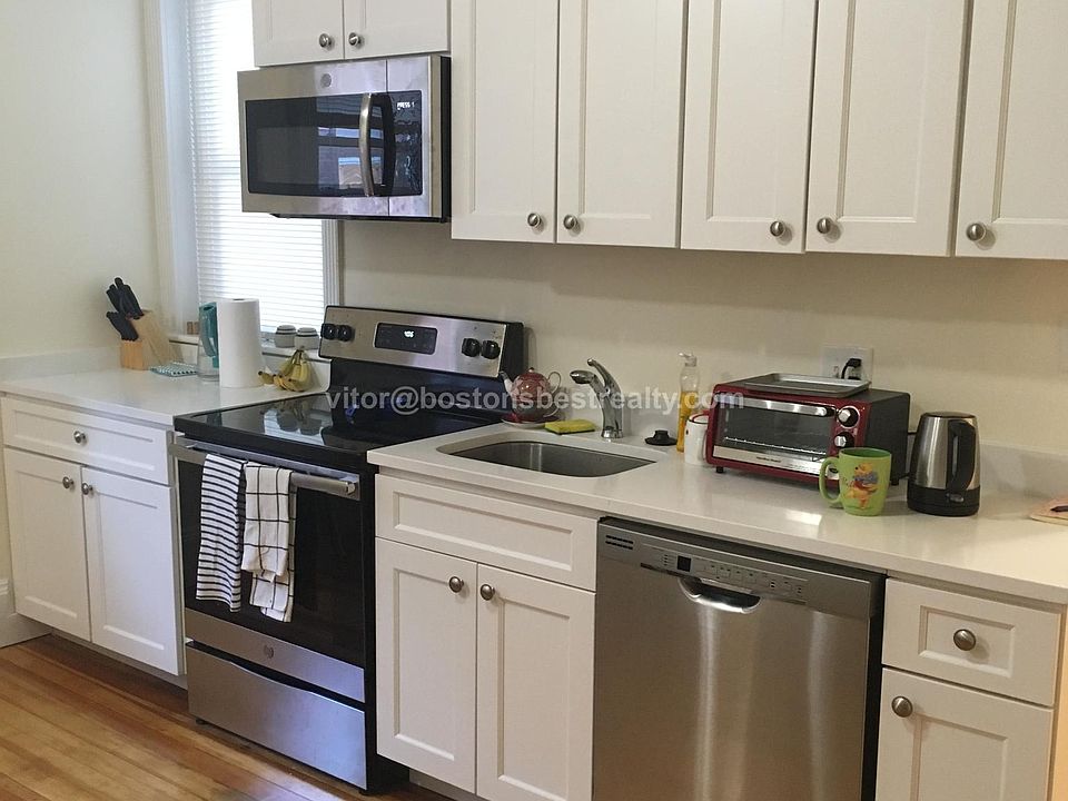 1st image of 9 Englewood Ave Unit 10