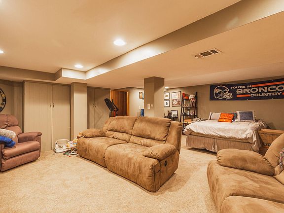 5th image of 1148 Irving Pl